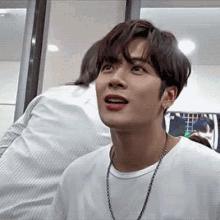 大王vs小王直播间视频，为什么全网都在刷这对活宝？我连着看了三天三夜
